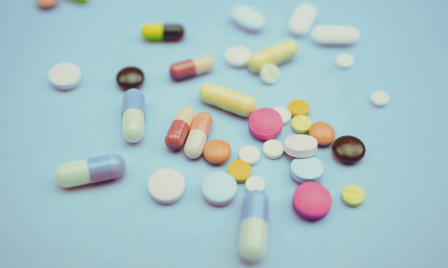 أدوية تتفاعل مع أدوية فيروس نقص المناعة البشرية