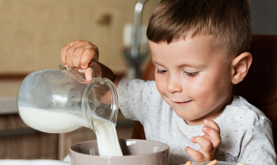 5 آثار جانبية لتناول الأطفال حليب الصويا