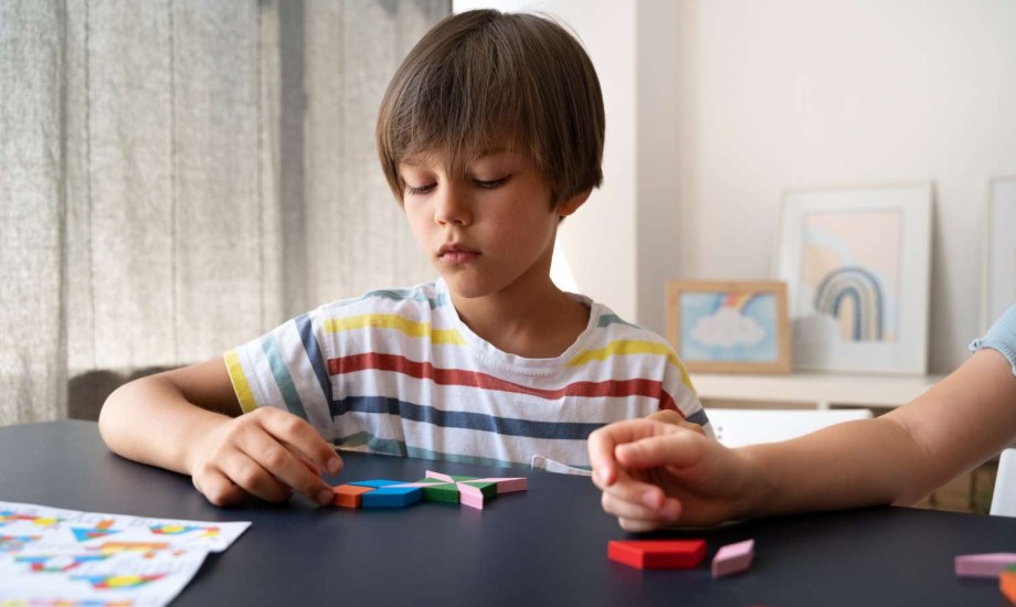 نصائح لتحسين سلوكيات الأطفال المصابين بالتوحد