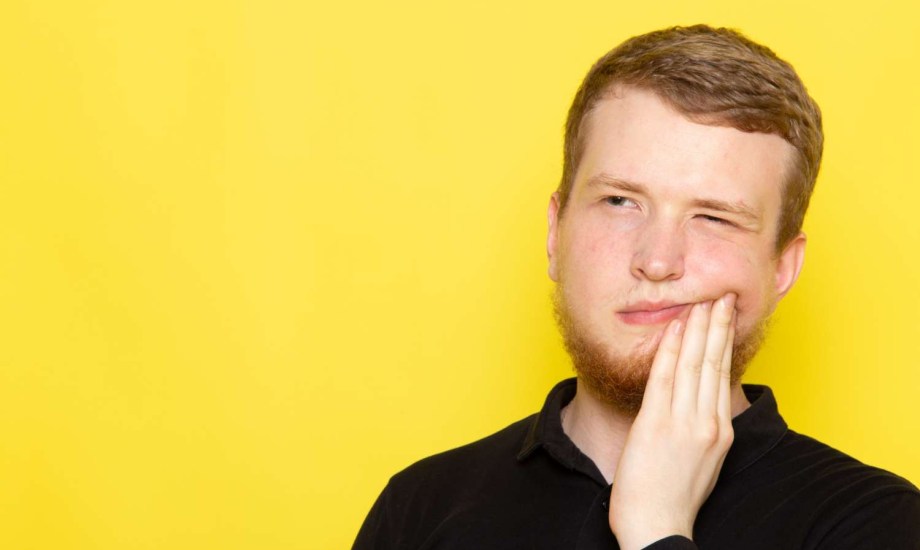 ما العلاقة بين التهاب اللثة وأمراض القلب؟