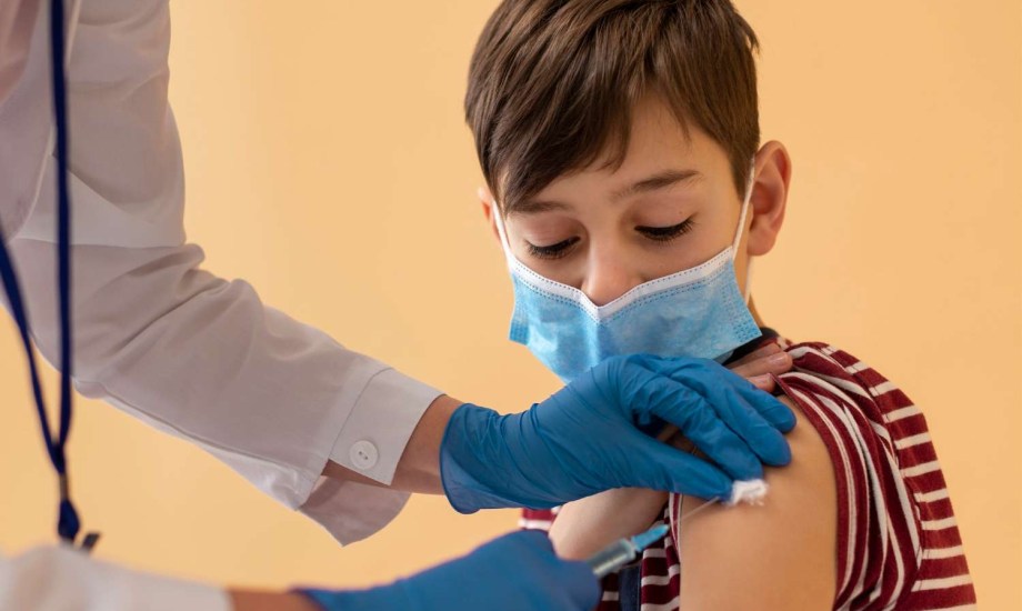 هل يجب أن يحصل الأطفال على لقاح كورونا؟