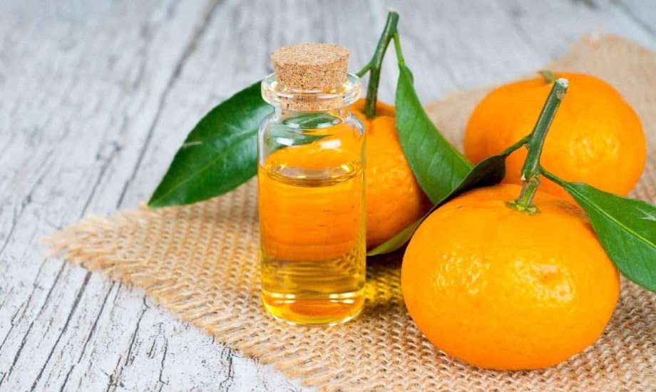 فوائد زيت اليوسفي للصحة والبشرة