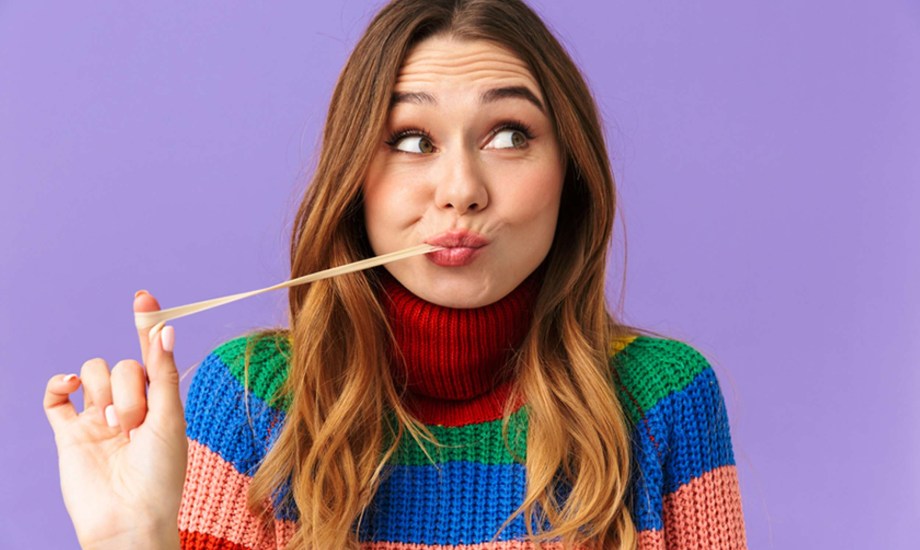 فوائد مضغ العلكة لفقدان الوزن