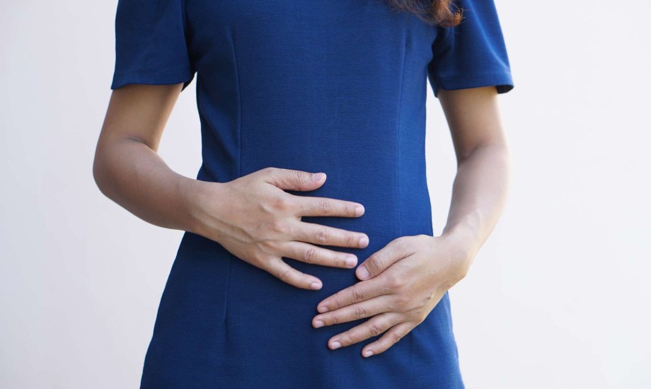 5 علاجات منزلية للانتفاخات والغازات بعد الولادة