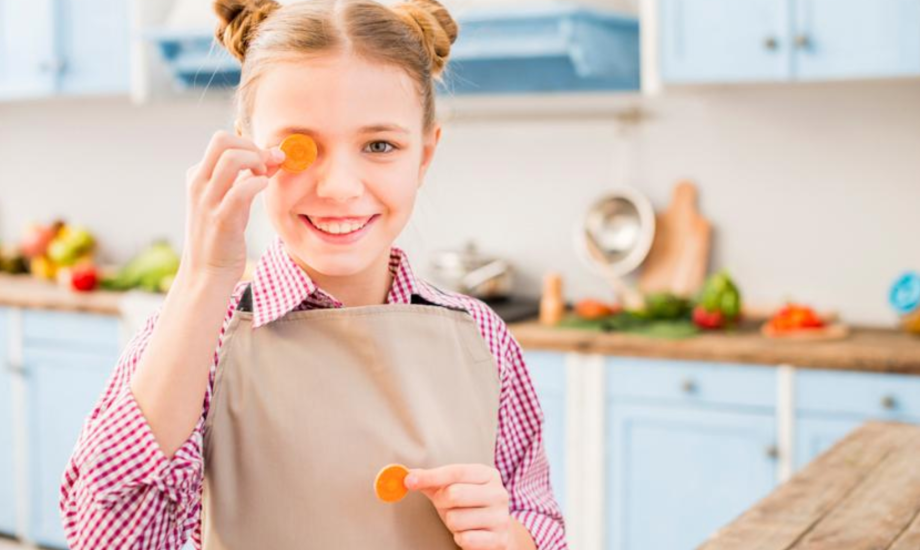 أطعمة تعزز صحة العين في الشتاء