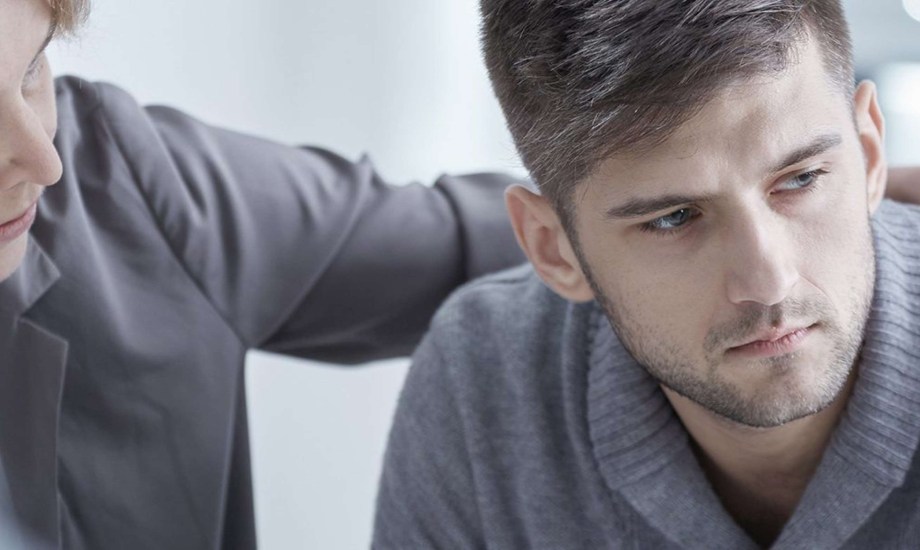 علامات تكشف معاناة الزوج من مشكلة نفسية