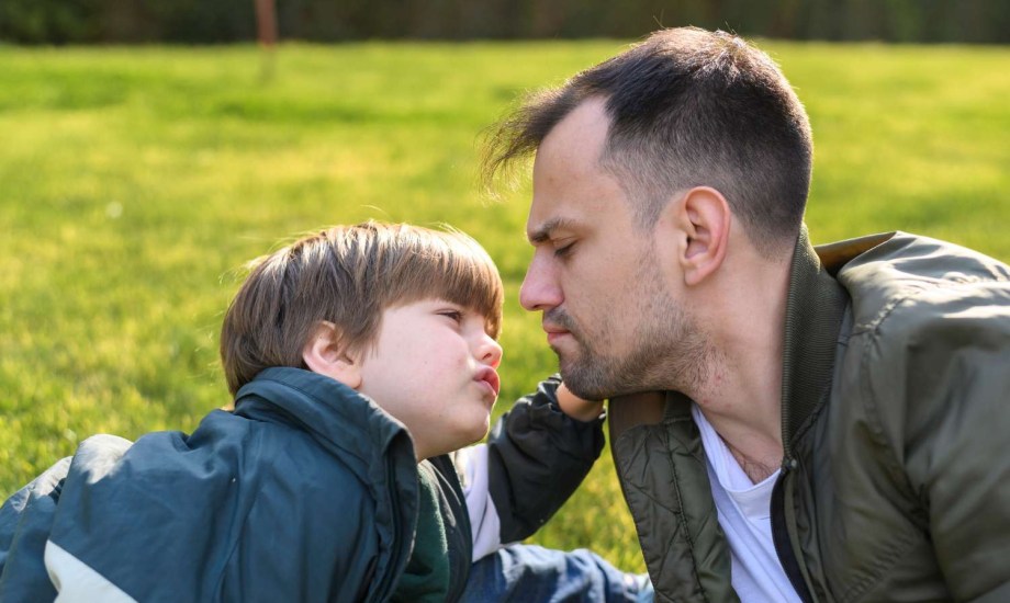 كيف يؤثر الأب الأناني في الصحة النفسية لأطفاله؟