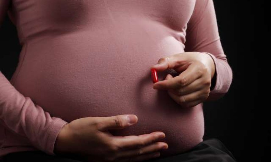 هل أدوية البرد خطيرة أثناء الحمل؟