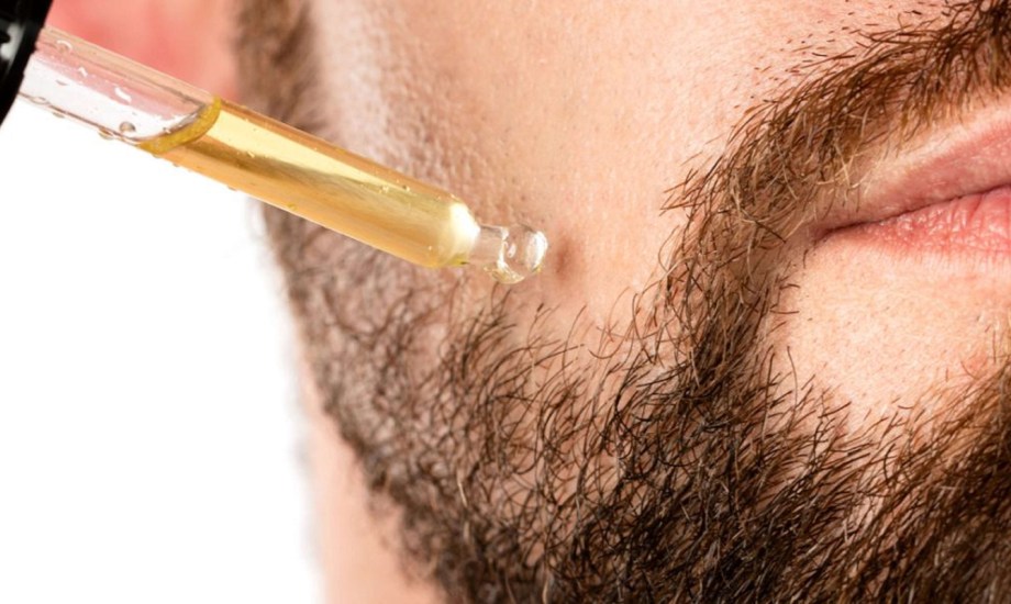 5 زيوت طبيعية لنمو لحية الرجال
