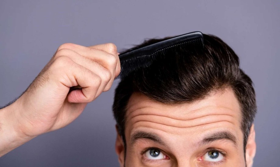 الرجال والعناية بالشعر