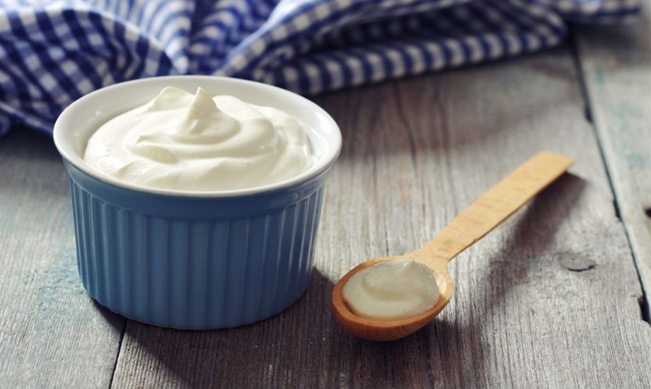 العناصر الغذائية في الزبادي اليوناني