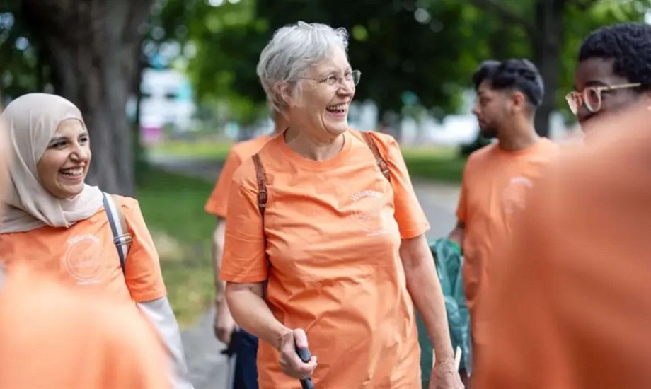 التطوع مرة أسبوعيا يبطئ الشيخوخة البيولوجية