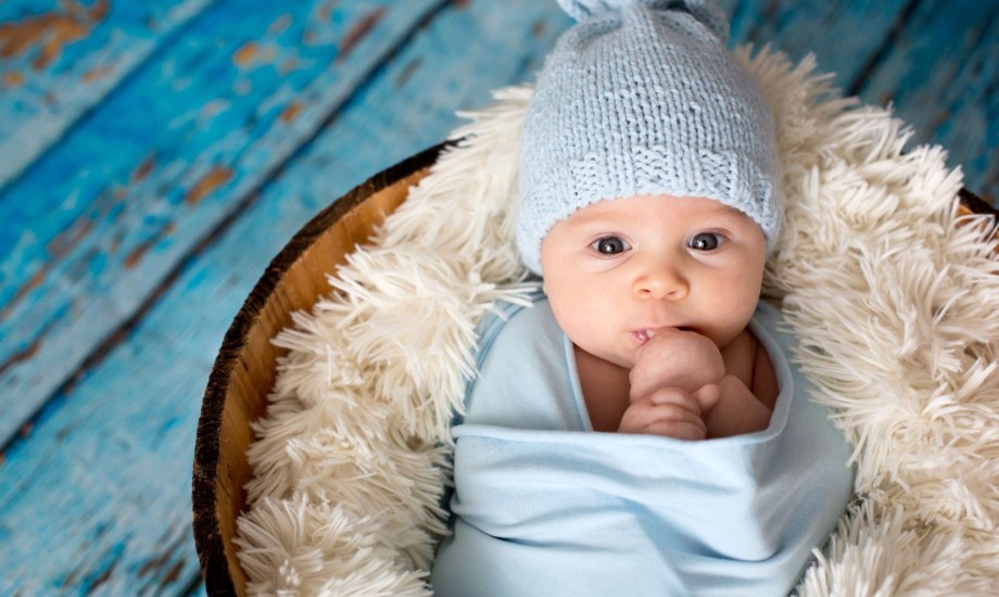 عادات تهدد صحة حديثي الولادة