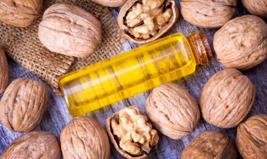 فوائد زيت الجوز للرجال