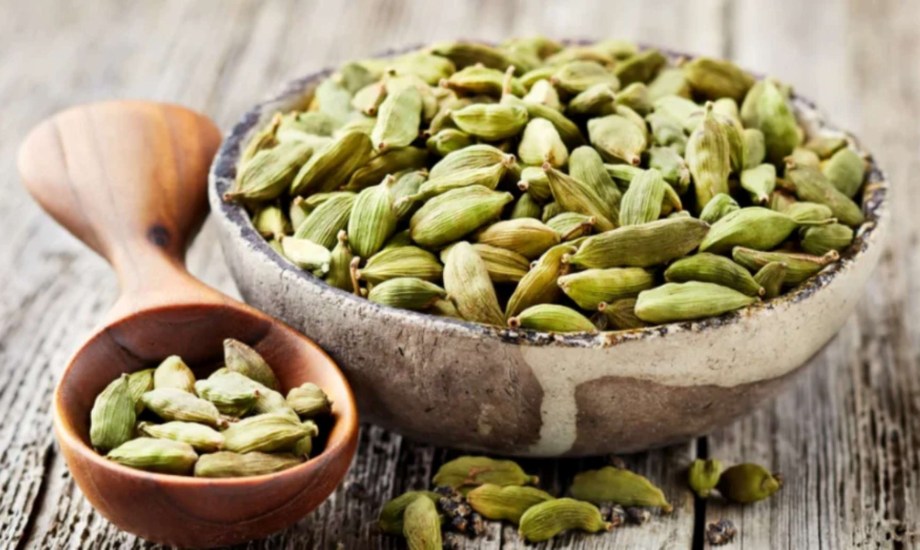 الآثار الجانبية للإفراط في تناول الهيل