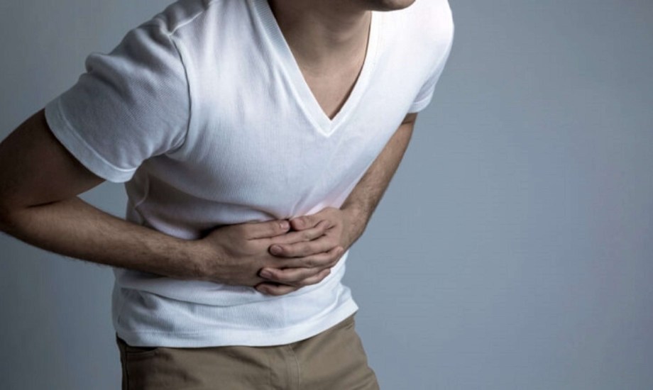 أسباب تقلصات المعدة عند الرجال