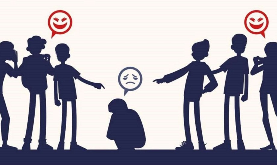 لماذا يصبح بعض الأطفال والمراهقين متنمرين؟