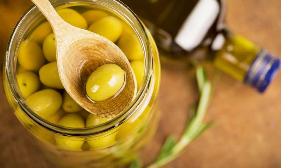 الآثار السلبية للزيتون المعلب