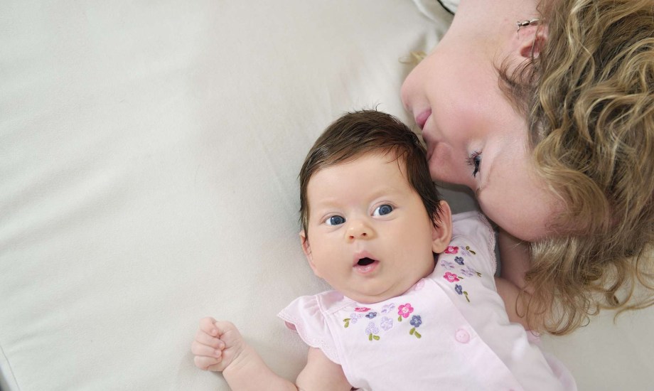 كيف تعرفين أن طفلك يحتاج للرضاعة؟