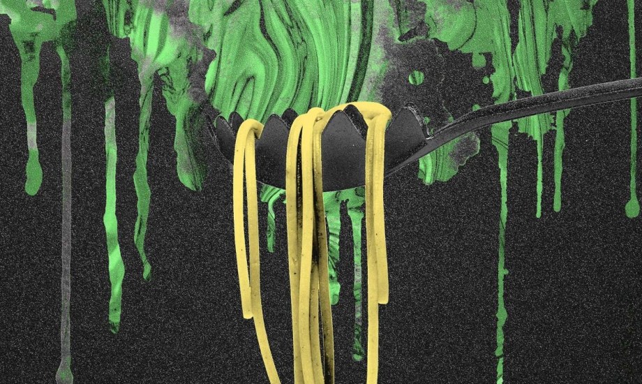 أضرار الأواني البلاستيكية السوداء