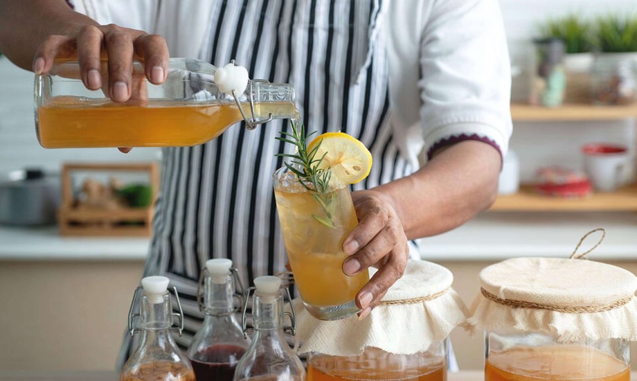 فوائد مشروب الكمبوتشا