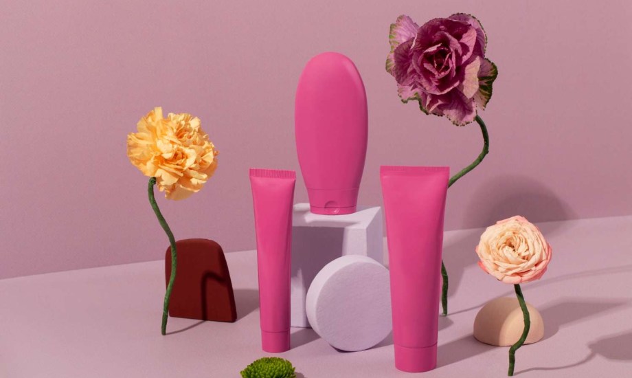 تجنب منتجات التجميل الغنية بالسيليكون