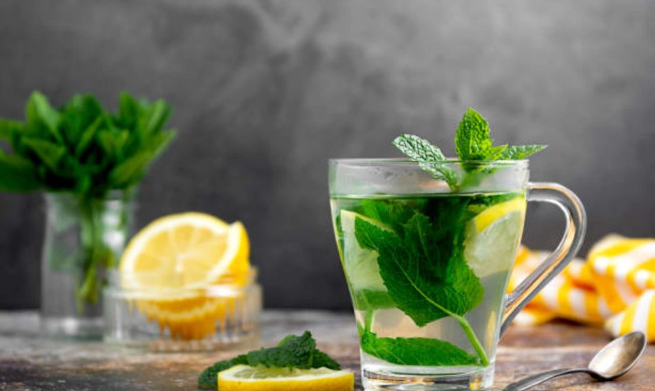 الشاي الأخضر بالليمون لإنقاص الوزن