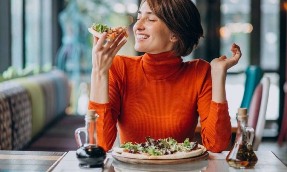 الأطعمة التي تحسن الصحة العقلية