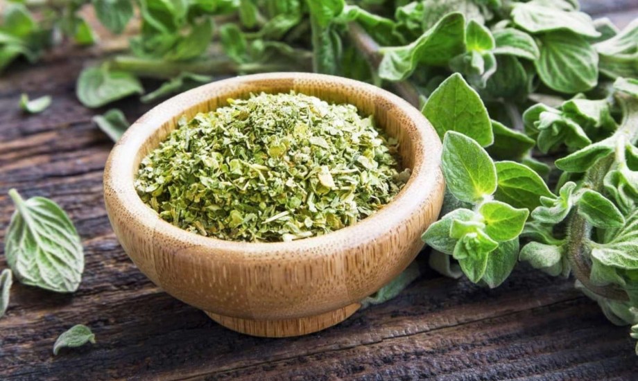 فوائد واستخدامات البردقوش 