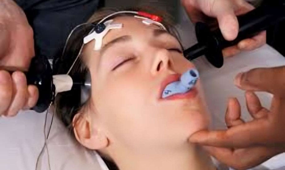 مشاكل عقلية تعالجها الصدمات الكهربائية