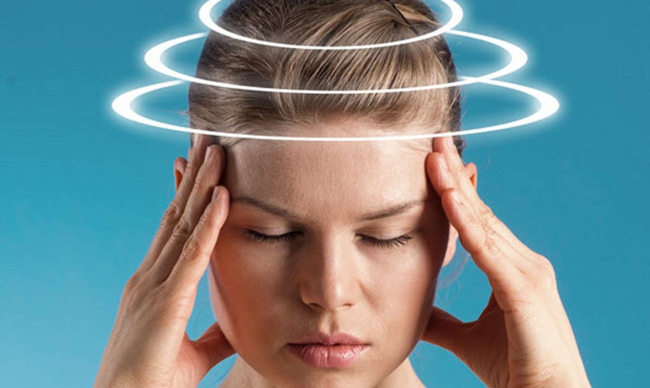 3 عوامل تزيد خطر الإصابة بالدوار الوضعي الانتيابي