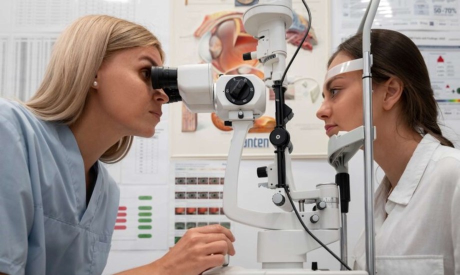 أنواع التهاب العنبية وطرق التشخيص