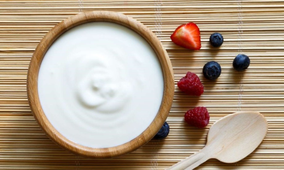 الزبادي يقلل خطر الإصابة بسرطان القولون