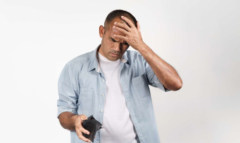 هل تعلم أن الرجال يتعرضون أيضا للهبات الساخنة مثل النساء؟