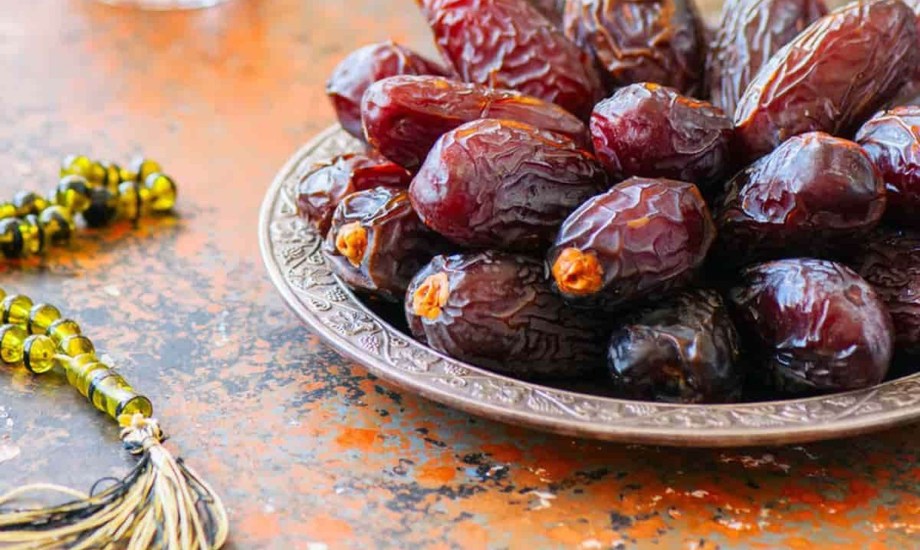 أفضل 6 متاجر لبيع التمور بالسعودية