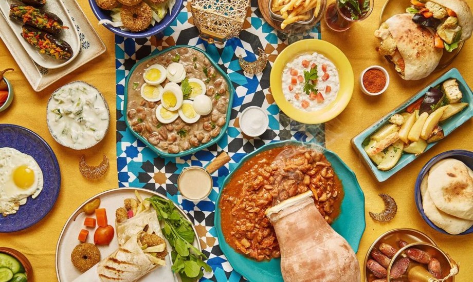 أطعمة يُنصح بتناولها في السحور وأطعمة يجب تجنبها