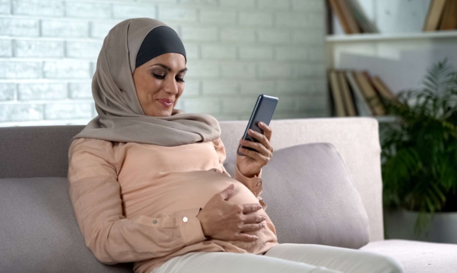 نصائح للحوامل والمرضعات خلال رمضان وحالات يمنع فيها الصيام