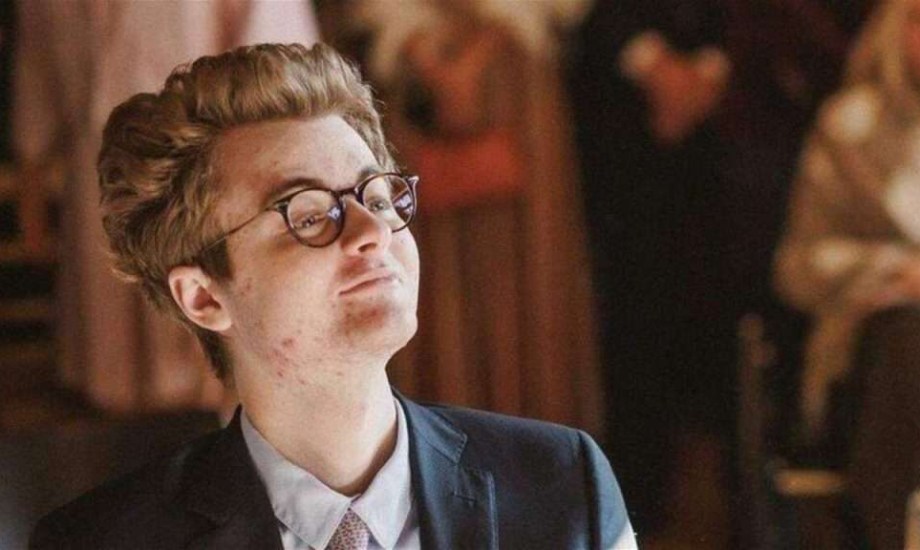 وفاة ابنه الأصغر &quot;فريدريك&quot;