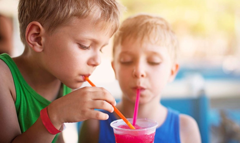 مخاطر تناول العصائر المثلجة التي تحتوي على جلسرين