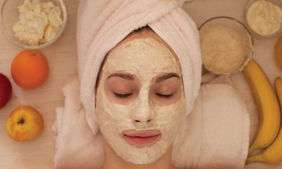 ماسكات منزلية بمكونات الطبيعية للبشرة