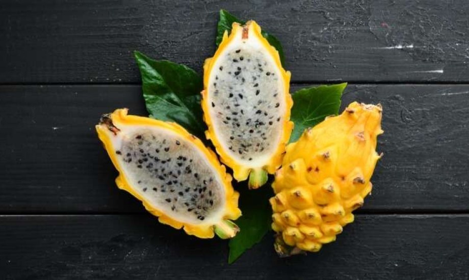 فاكهة التنين الصفراء