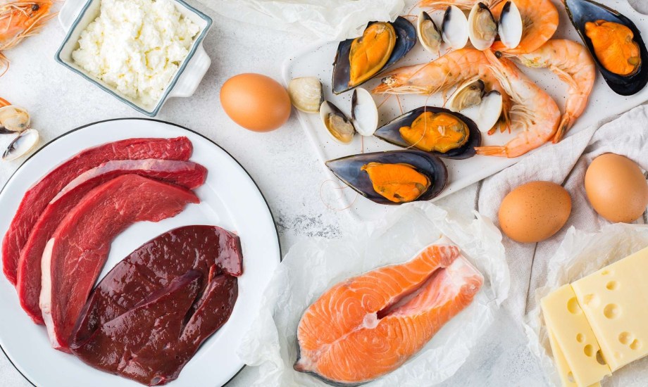 أفضل الأطعمة والمشروبات الغنية بفيتامين ب12