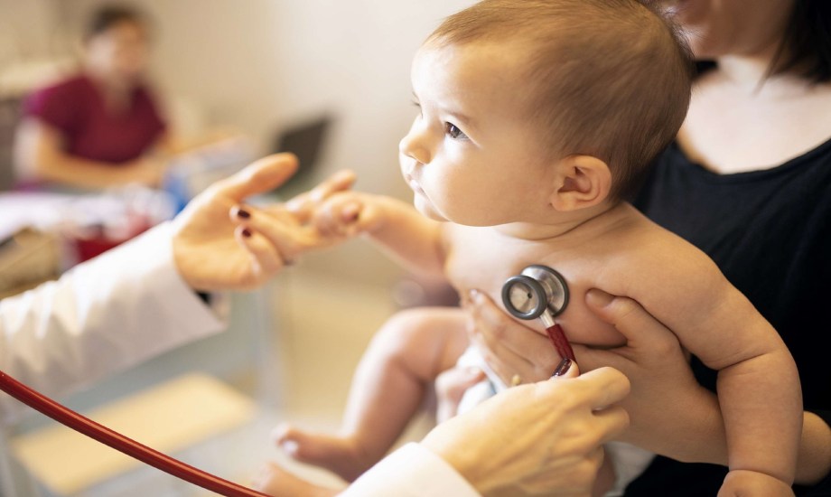 أنواع وأشكال صفير الصدر عند الأطفال