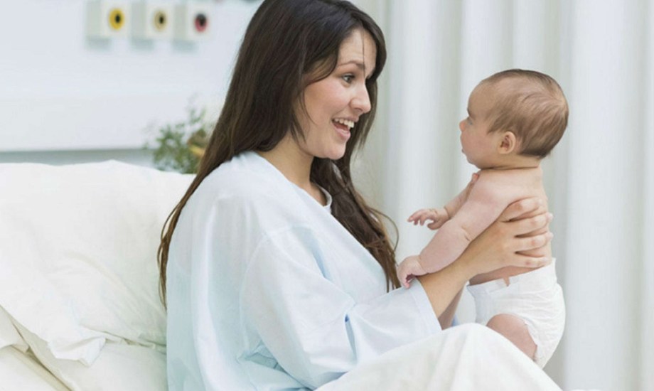 الدورة الشهرية الأولي بعد الولادة