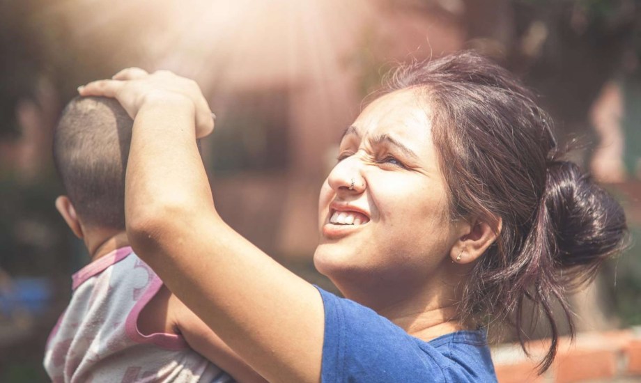 الموجات الحارة تهدد صحة دماغ الأطفال