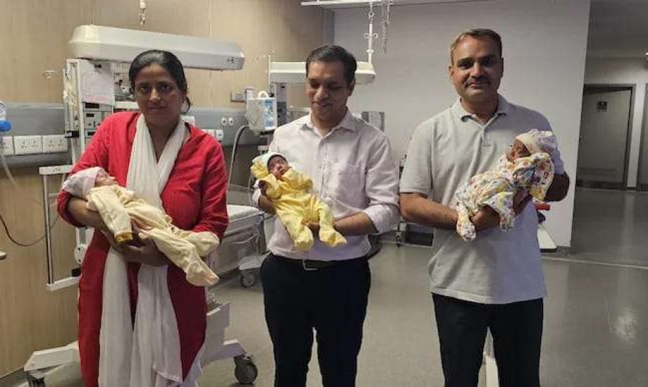 أم تقهر العقم والسكري وتنجب 3 توائم