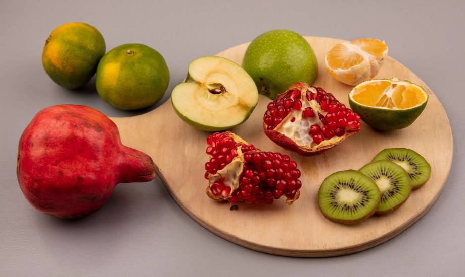 فواكه تساعد في زيادة عدد الحيوانات المنوية وتحسين حركتها