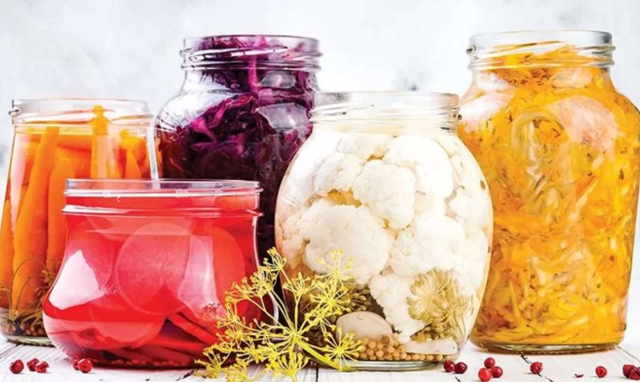 أفضل 7 أطعمة مخمرة لالتهاب القولون التقرحي