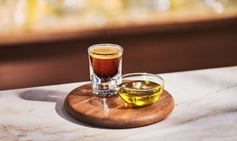 فوائد إضافة زيت الزيتون للقهوة