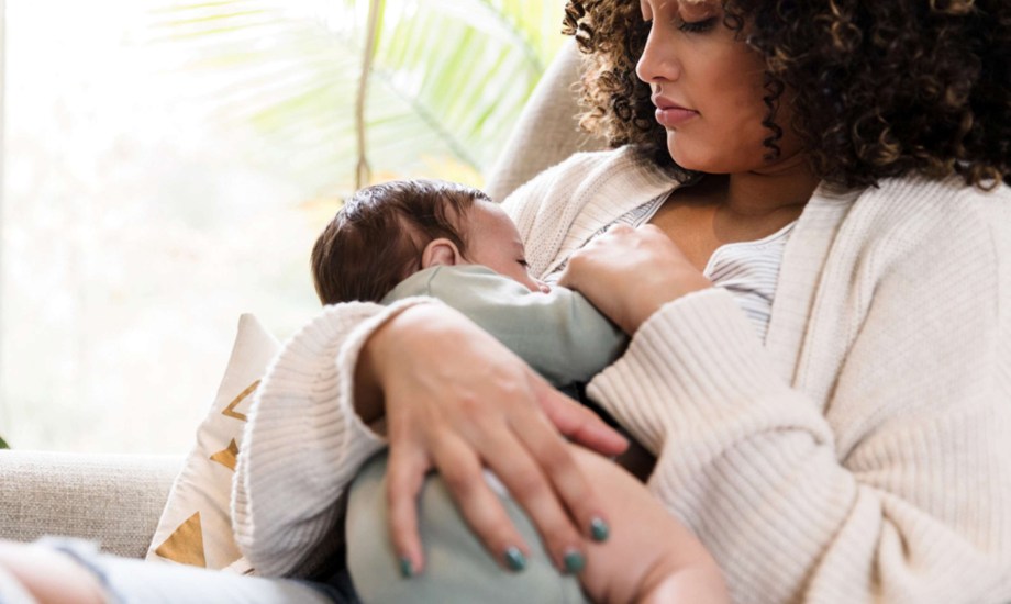 حليب الأم قد يمنع حساسية الطعام عند الأطفال